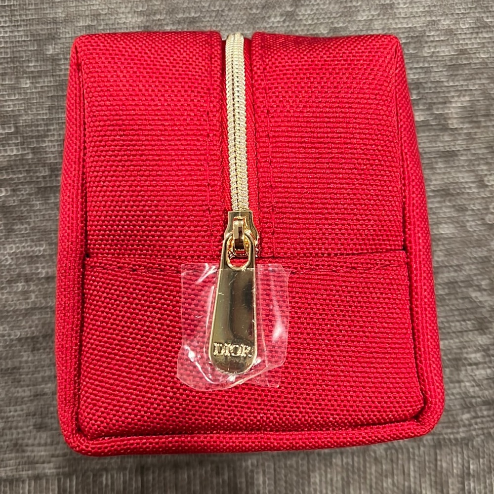 *NEW* Dior cosmetic bag - Picture 4 of 4